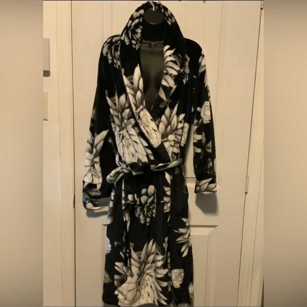 🌟HP🌟NWOT La Vie En Rose Robe